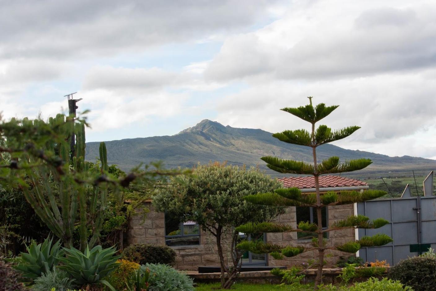 Homely Cottage Near Lake Naivasha, Elwai Visitor Centre Heni Village Exterior photo
